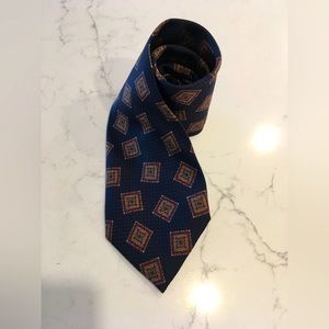 3.5” Burberry silk tie
